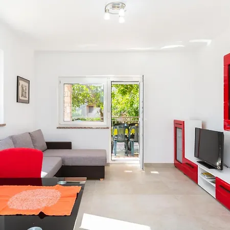 Apartamento Alojzija