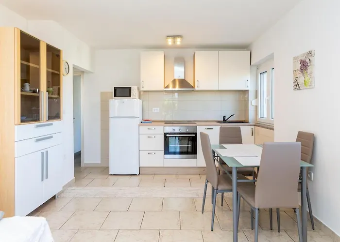 Apartament Alojzija *