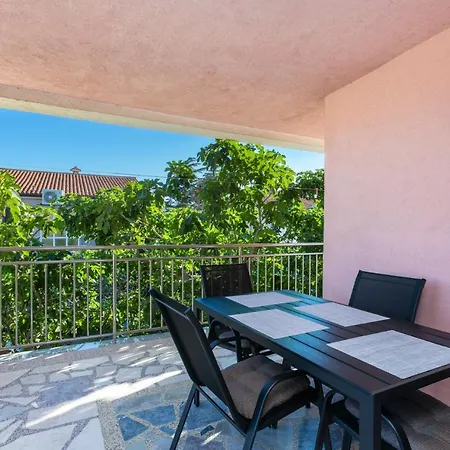 Apartment Alojzija *